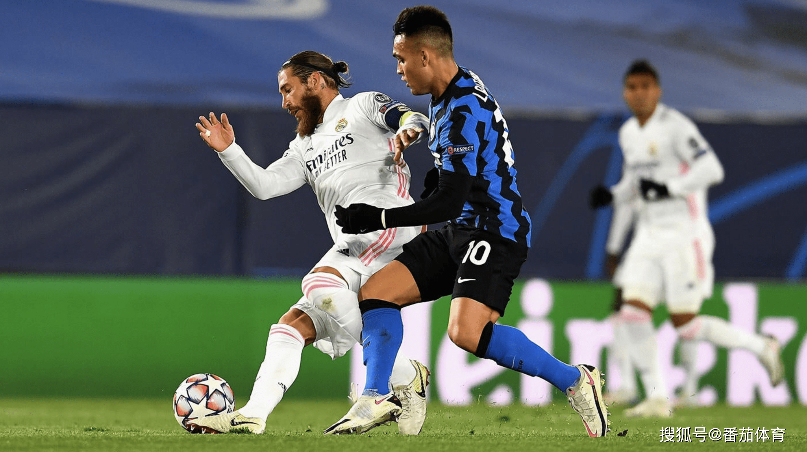 先后破门 先后破门